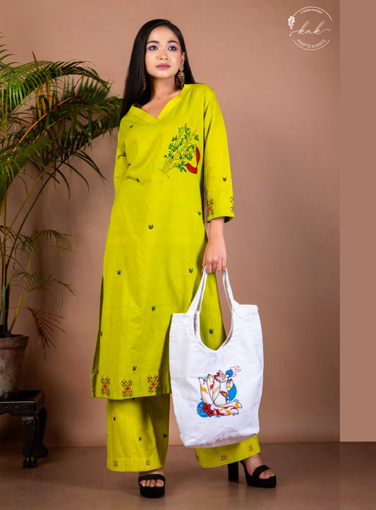 Top 5 Kurta Sets You Must Have In Your Wardrobe In 2025